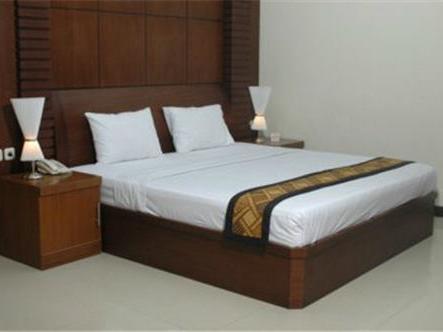 Riez Palace Hotel Tegal  Exterior photo